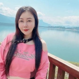 湖塘潇潇英语老师